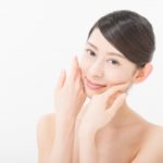 ニキビや吹き出物に効くツボはどこ?空いた時間に簡単マッサージ